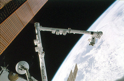 Canadarm2+and+dextre